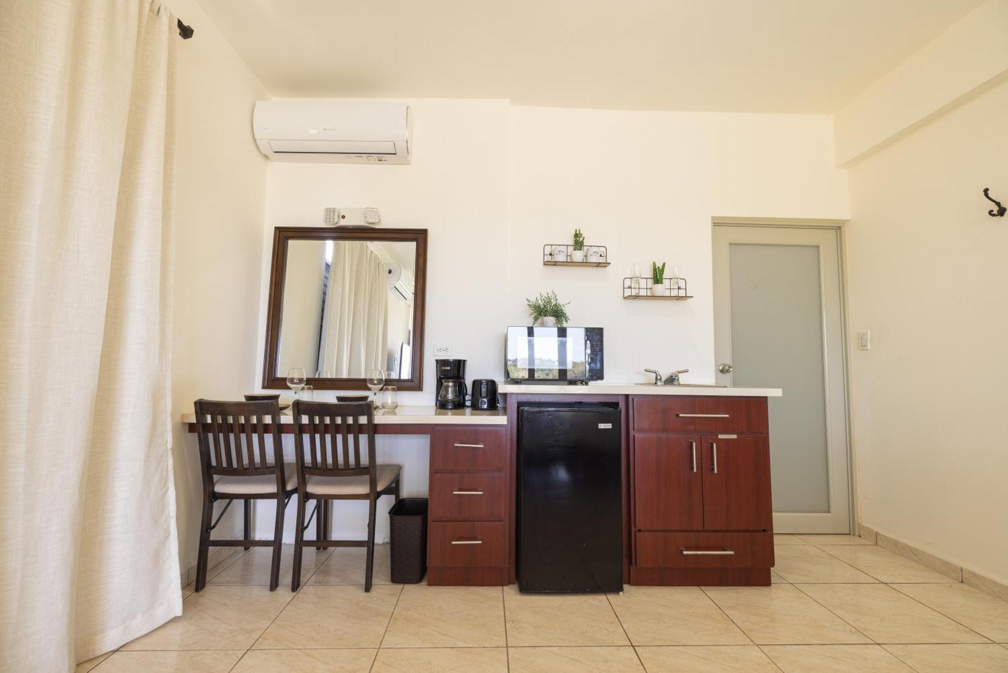 Rincon View Suites Matias ภายนอก รูปภาพ