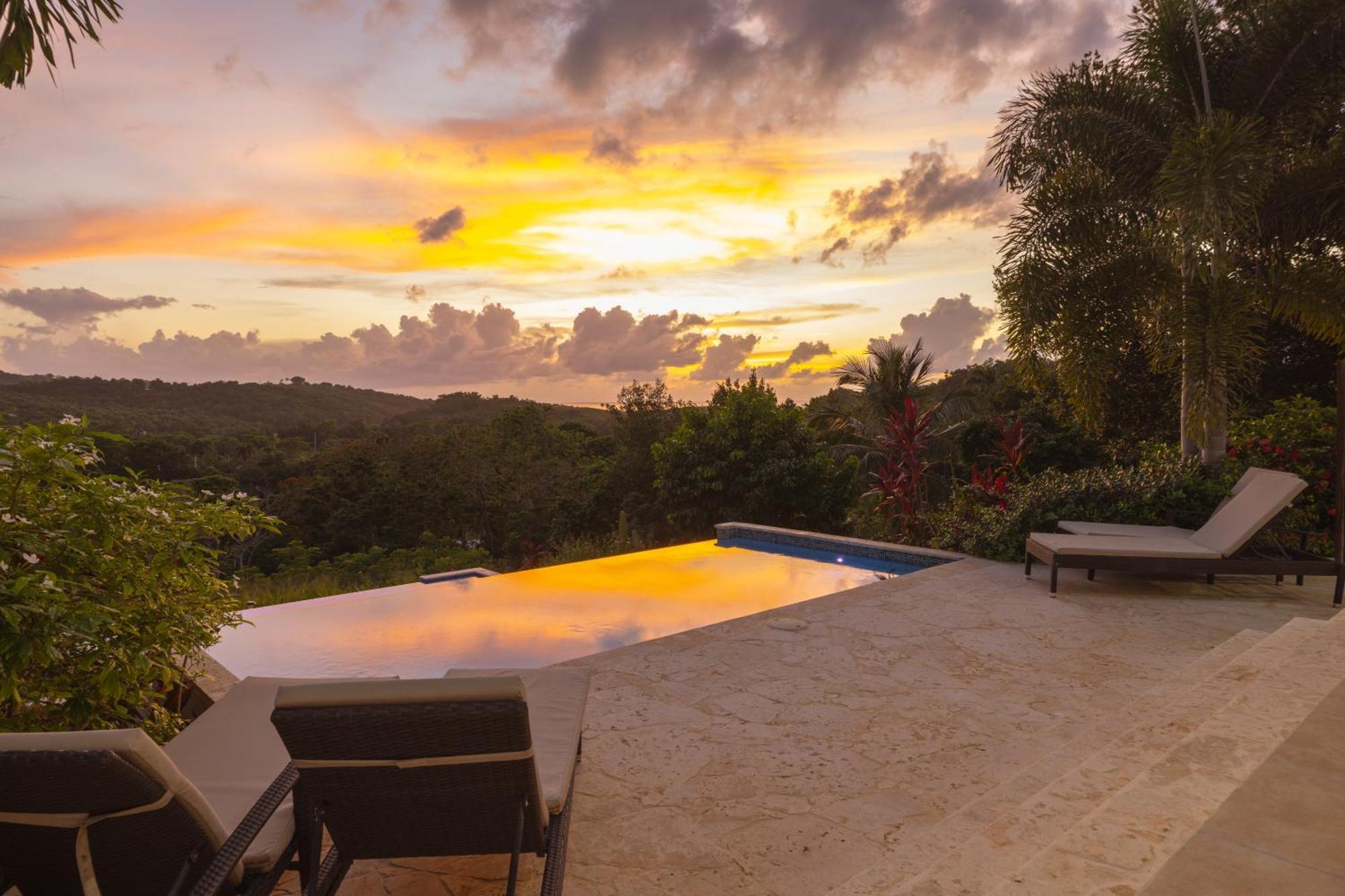 Rincon View Suites Matias ภายนอก รูปภาพ