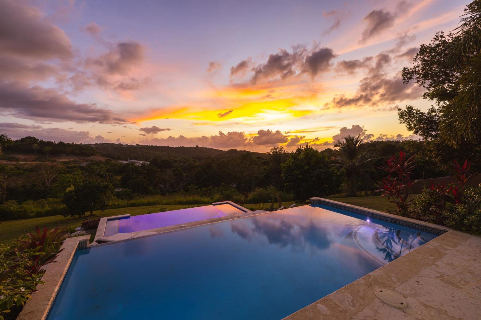 Rincon View Suites Matias ภายนอก รูปภาพ
